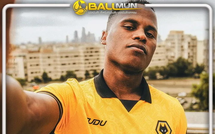 ดูบอลสด วูล์ฟ คว้าตัว จอน อารีอาส จาก ฟลูมิเนนเซ่ เสร็จสิ้นพร้อมเปิดตัวเรียบร้อยแล้ว