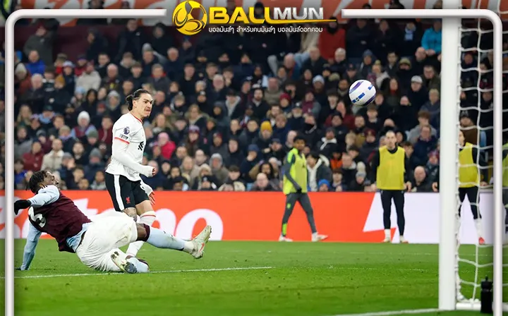 ดูบอลสด สล็อท รับ น้องนุ่น สุดกลุ้ม หลังพลาดง่ายๆ หน้าประตูโล่งๆ พาหงส์ ชวดชัย เกมบุกเสมอ วิลล่า สุดมันส์ 2-2